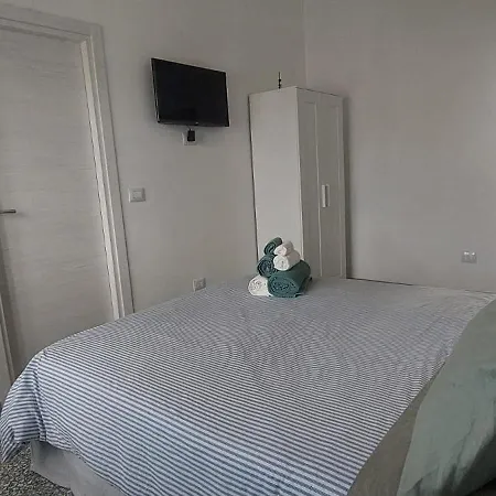 Konukevi Emerald Pisa